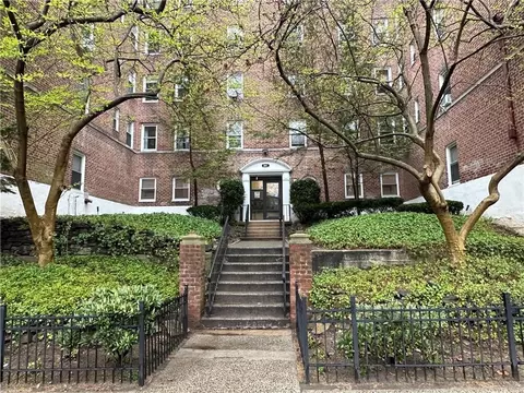 801 Bronx River Rd #3J, Bronxville, NY 10708