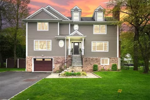 180 Harriman Rd, Greenburgh, NY 10533
