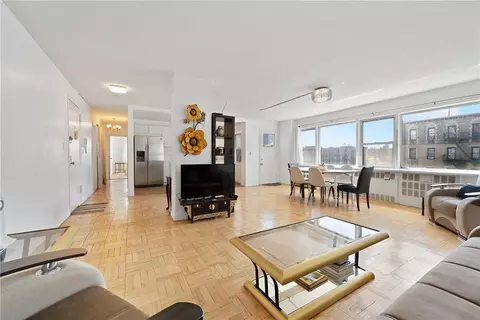 3131 Grand Concourse #5G, New York, NY 10468