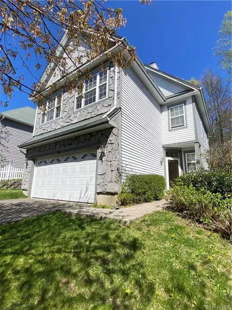 31 Mackellar Ct, Peekskill, NY 10566 photo 1