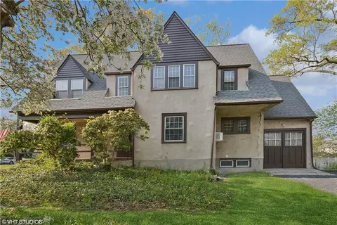 49 Ralph Ave, White Plains, NY 10606