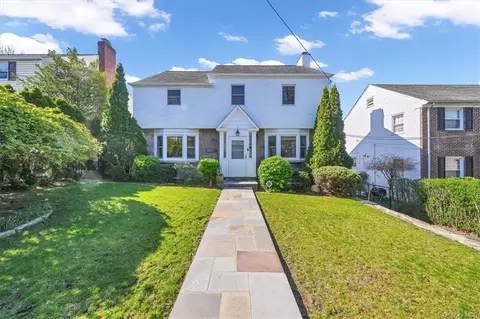16 E Cedar St, Mount Vernon, NY 10552