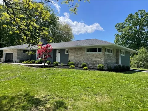 31 Hickman Dr, East Fishkill, NY 12533