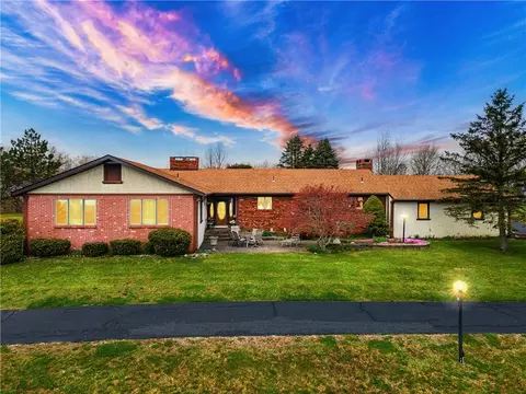 25 Panorama Ln, Greenville, NY 12771