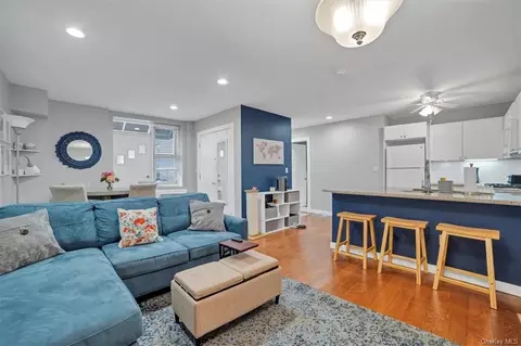 632 Palmer Rd #3F, Yonkers, NY 10701