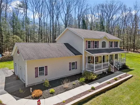 147 Crans Mill Rd, Crawford, NY 12566