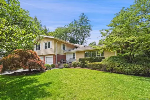 33 Parkfield Rd, Scarsdale, NY 10583