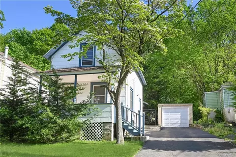 39 7th St, Ramapo, NY 10931