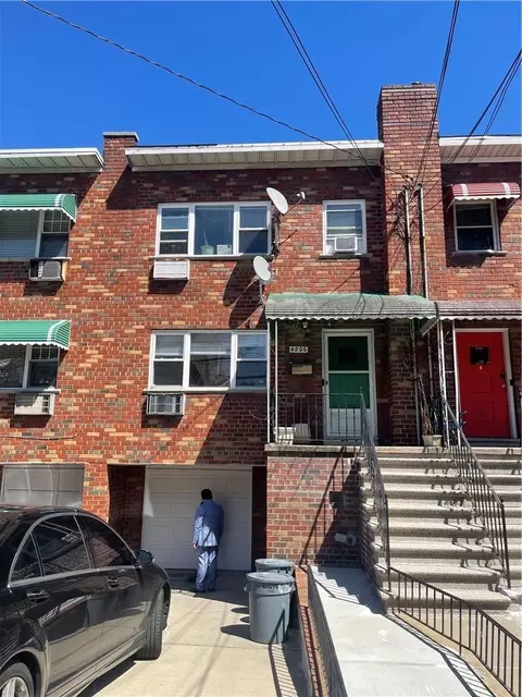 4206 Napier Ave, New York, NY 10470