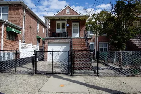 2016 Tomlinson Ave, New York, NY 10461