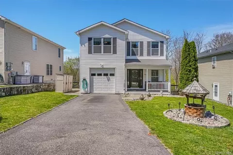 714 Kossuth Pl, Peekskill, NY 10566