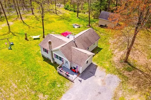 9 Godstrey Rd, Wappingers Falls, NY 12590