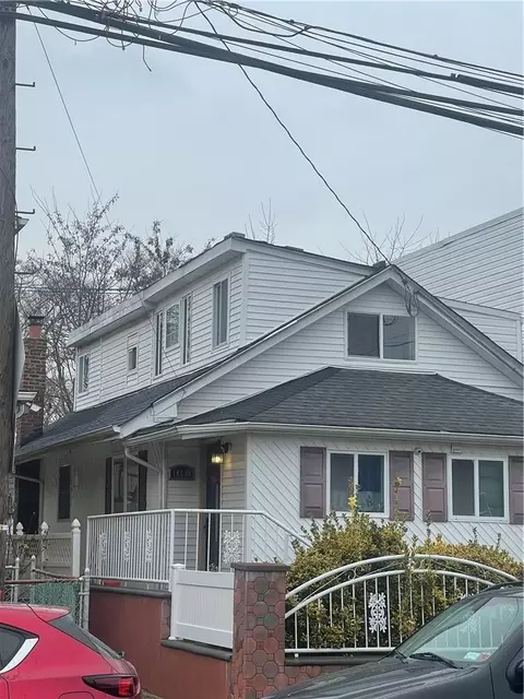 145-70 220 St, New York, NY 11413