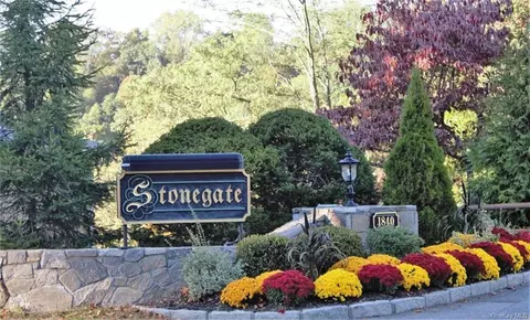 1840 Crompond Rd #7A7, Peekskill, NY 10566