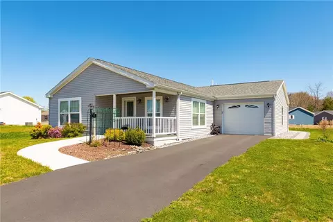9 Marco Dr, Poughkeepsie Town, NY 12603