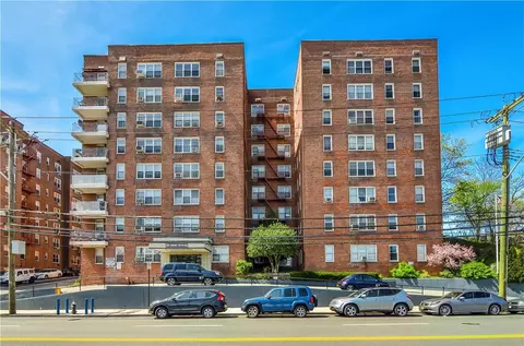 365 Bronx River Rd #2J, Yonkers, NY 10704