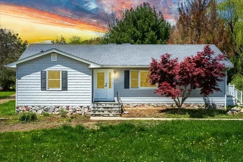 18 Jones Rd, Warwick, NY 10990