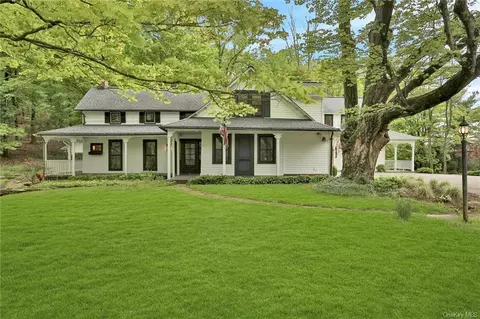 410 Old Briarcliff Rd, Briarcliff Manor, NY 10510