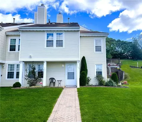 1103 Whispering Hills Dr, Chester, NY 10918
