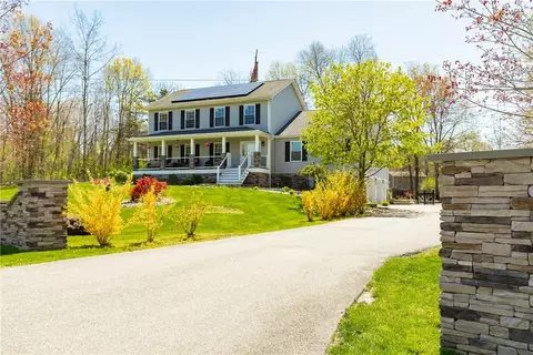 6 Woodland Ct, Wappinger, NY 12590