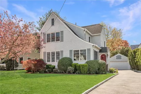 18 Ardmore Rd, Scarsdale, NY 10583