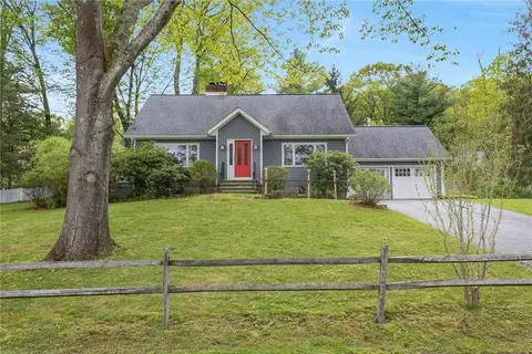 42 Lake Shore Dr, Lewisboro, NY 10590