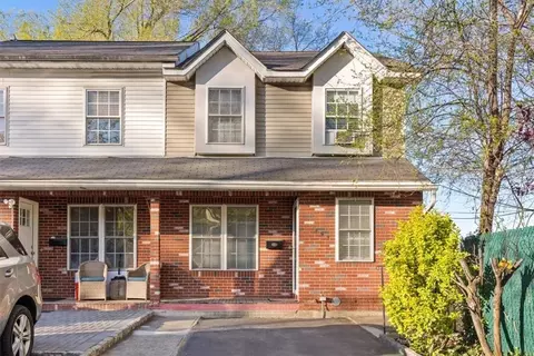 457 E 3rd St, Mount Vernon, NY 10553