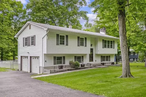 225 Woodcock Mtn Rd, Washingtonville, NY 10992