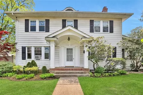 114 Eastchester Rd, New Rochelle, NY 10801