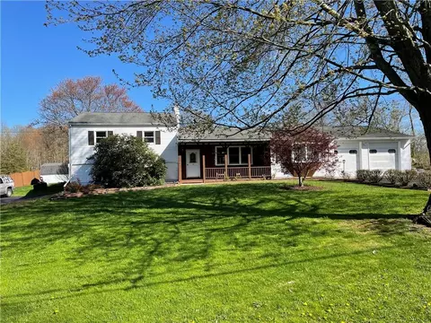 381 Gillespie St, Crawford, NY 12566