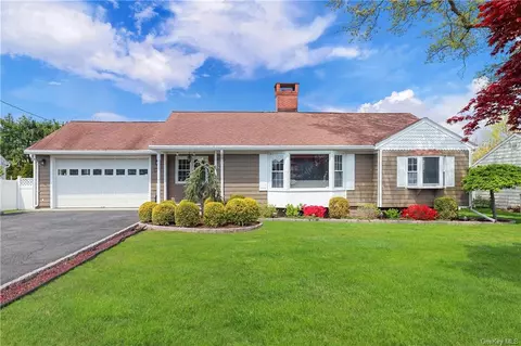19 Mitchell Pl, Rye, NY 10573