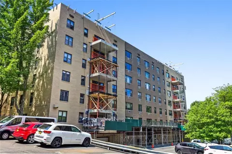 35 Stewart Pl #303, Mount Kisco, NY 10549