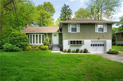 225 Victory Blvd, New Rochelle, NY 10804