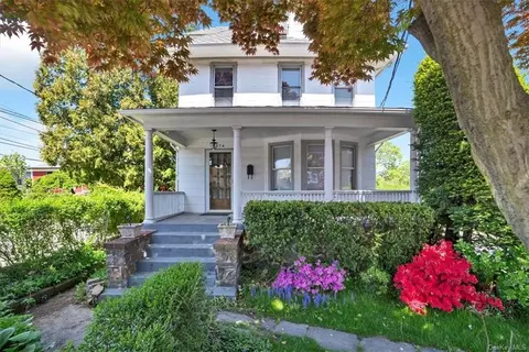 376 5th Ave, New Rochelle, NY 10801