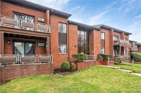 4 Darian Ct #1A, Pomona, NY 10970