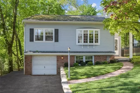 17 Gedney Way, White Plains, NY 10605