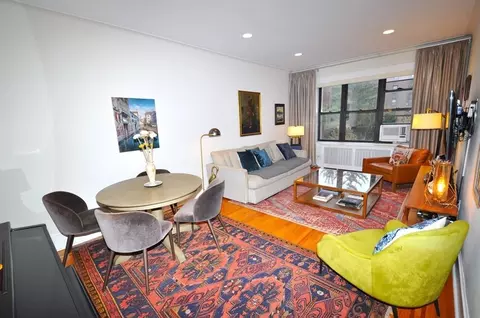 143 Garth Rd #3G, Scarsdale, NY 10583