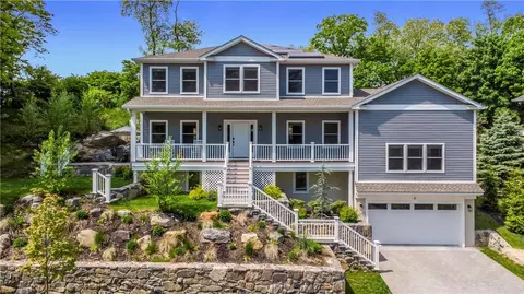 6 Hillside St, Greenburgh, NY 10591