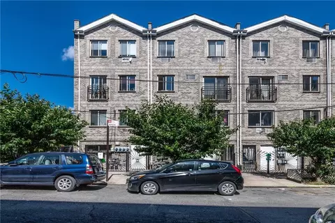 3241 Parkside Pl #3C, New York, NY 10467