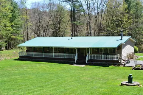 45 Old Taylor Rd #TR97, Jeffersonville, NY 12748