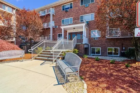 838 Pelhamdale Ave #3P, New Rochelle, NY 10801
