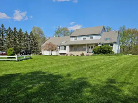 40 King Rd, Wallkill, NY 10941
