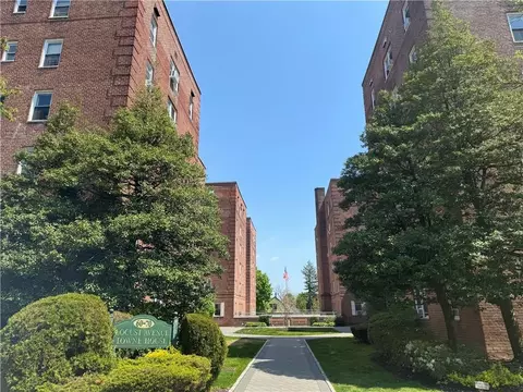 70 Locust Ave #B508, New Rochelle, NY 10801
