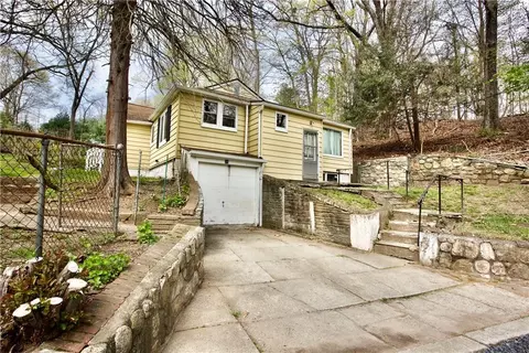 76 Gallows Hill Rd, Cortlandt, NY 10567