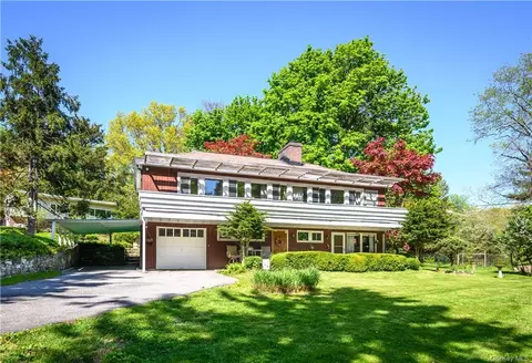 14 Mount Green Rd, Cortlandt, NY 10520