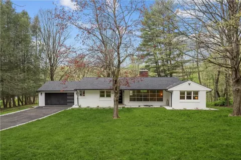 180 Croton Lake Rd, New Castle, NY 10549