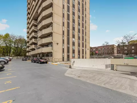 1523 Central Park Ave #21E, Yonkers, NY 10710