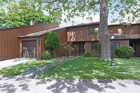 251 Birch Ln, Greenburgh, NY 10533