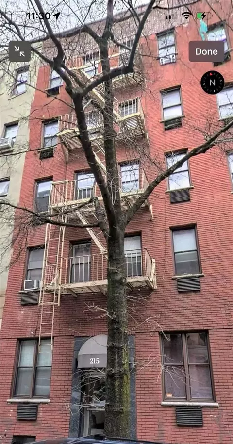 215 E 89 St #3A, New York, NY 10128