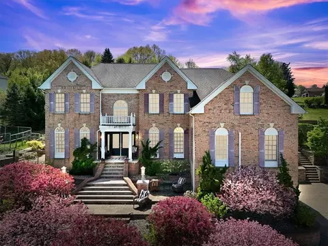 57 Thistle Ln, East Fishkill, NY 12533